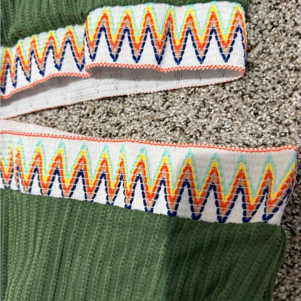 Green Ribbed Two-Piece Bikini with Chevron Trim - Size XL - Picture 4 of 6